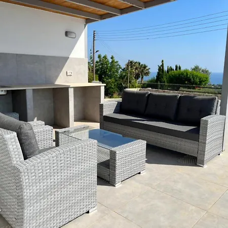 Villa Topaz *